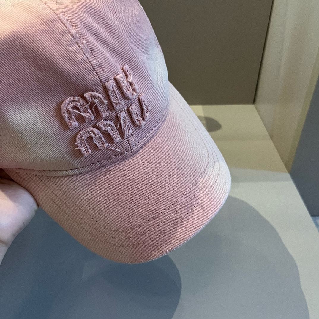 Miu Miu Caps